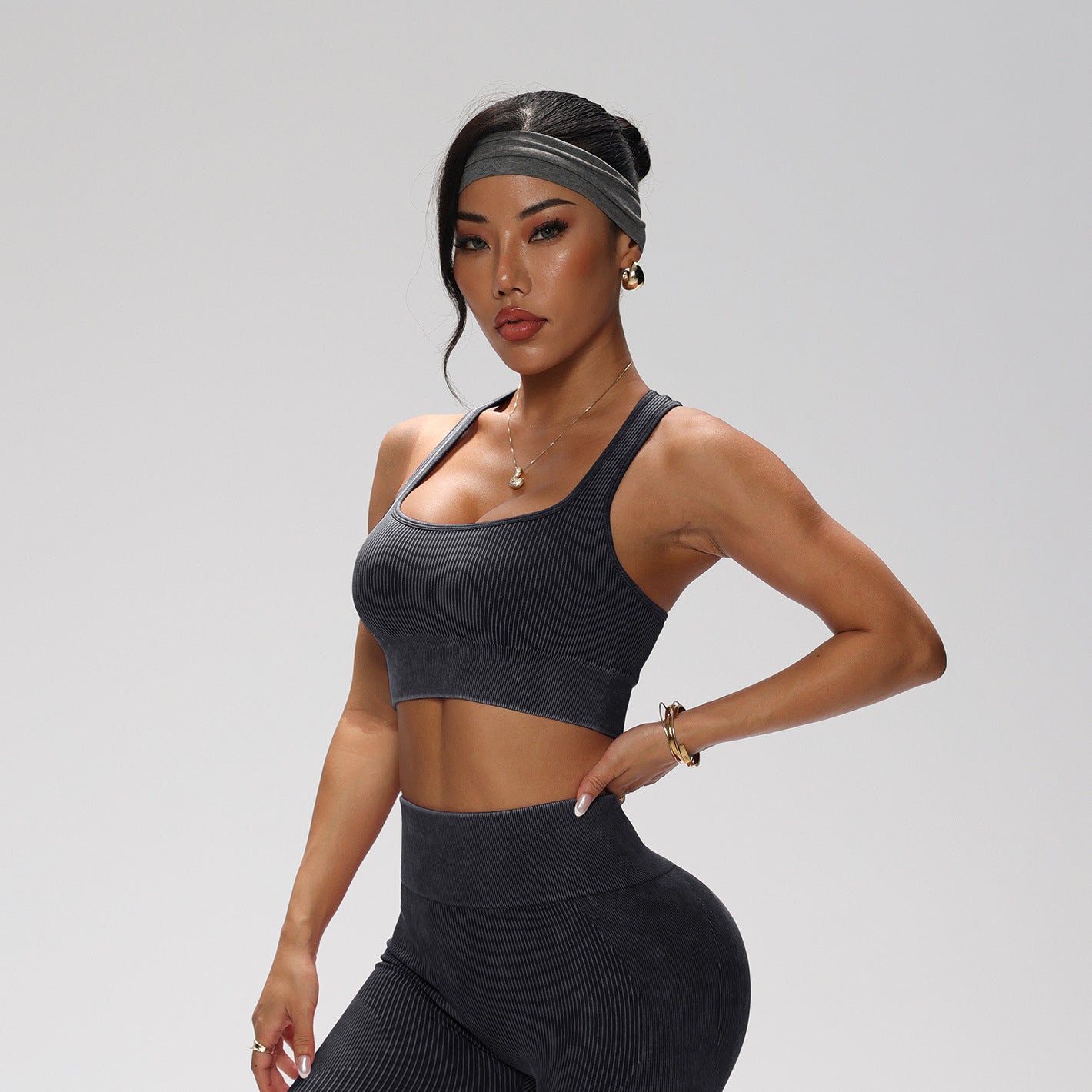 Conjunto de yoga de secado rápido: bra deportivo, chaleco, leggings